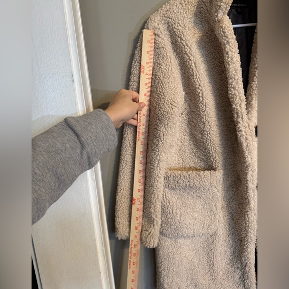 Banana Republic Women's Cream Teddy Coat - Picture 7 of 9